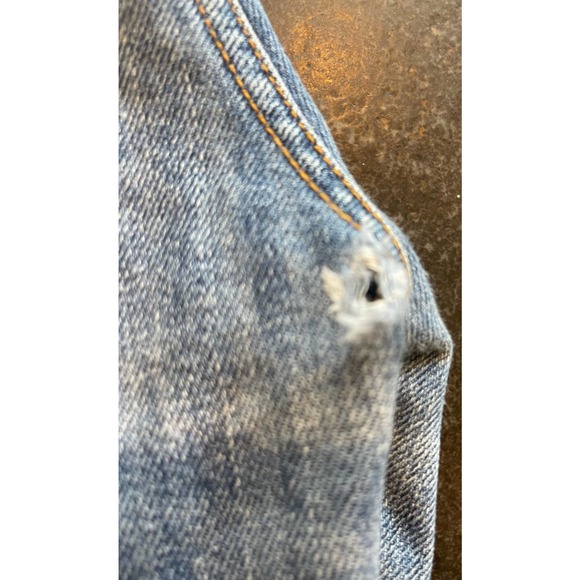 Vintage Tommy Hilfiger Portland Cowboy fit - Distressed Denim - Size 10 - Picture 7 of 9